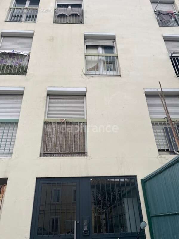 MARSEILLE 10e Arrt à vendre STUDIO LOUE 22m2 85000 Euros - photo 2