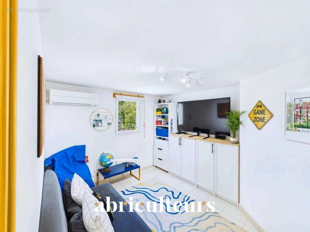 Propriété de 260 m² avec deux gîtes  labellisés 4 étoiles en vente à  Aups (83630) - photo 13
