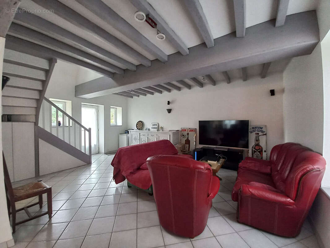 Maison à CORMES