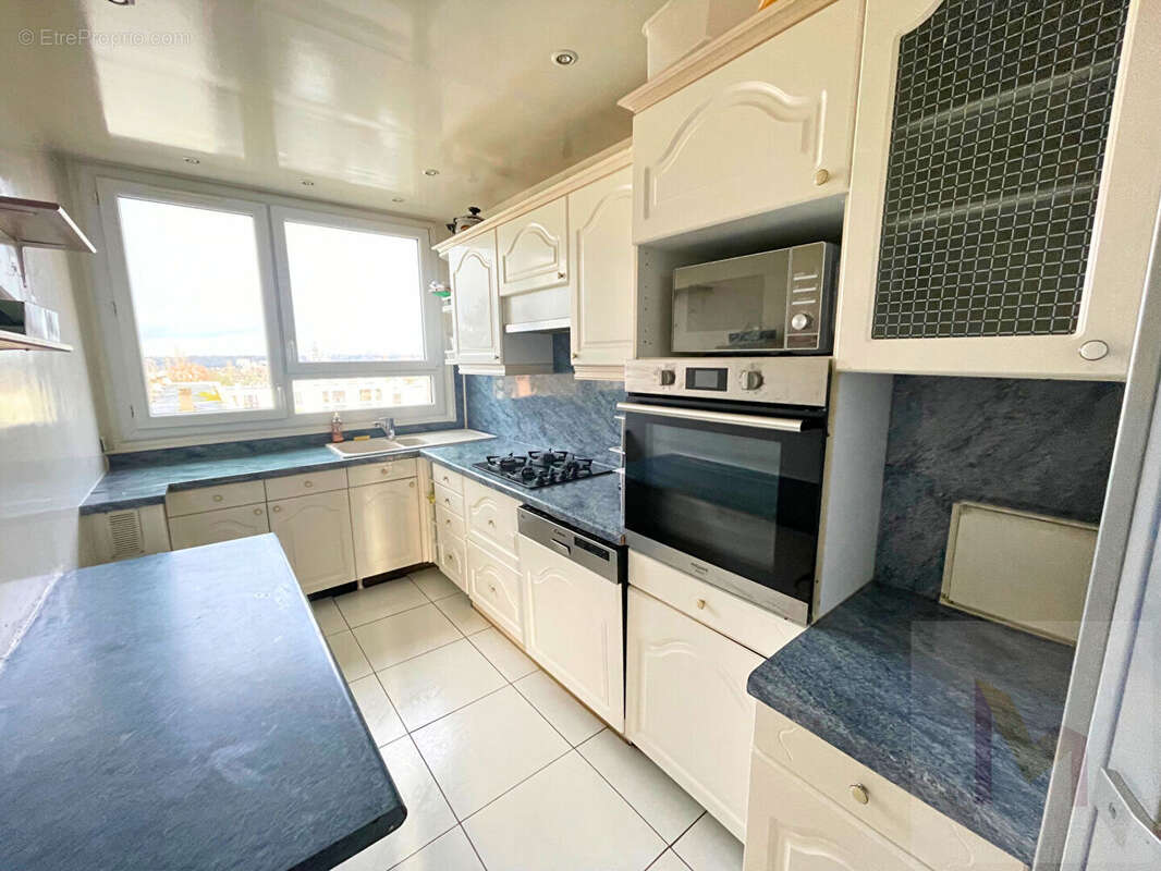 Appartement à NEUILLY-PLAISANCE