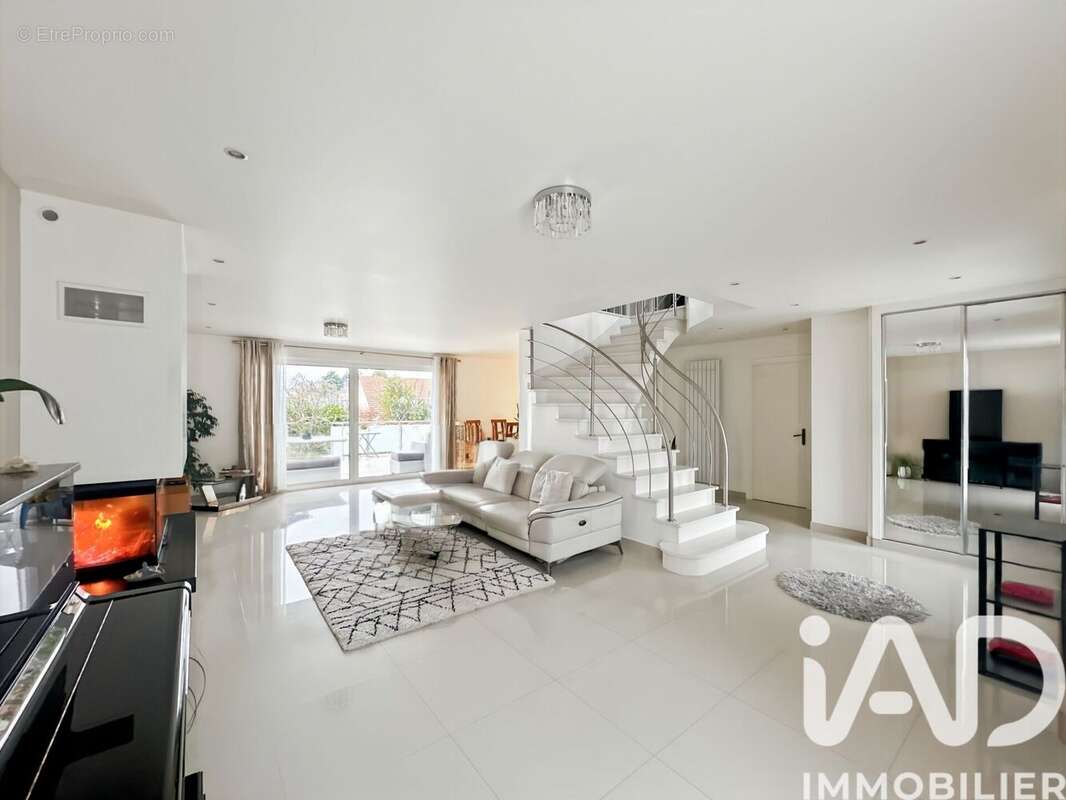 Photo 4 - Maison à MORANGIS