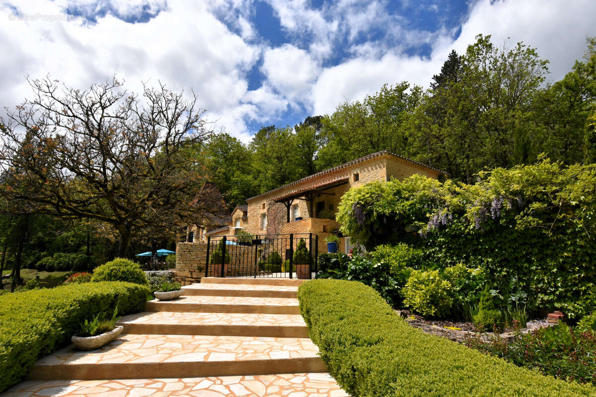 Maison à PUY-L&#039;EVEQUE