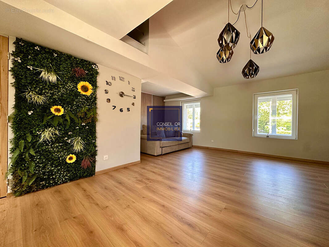 Appartement à BRIGNAIS