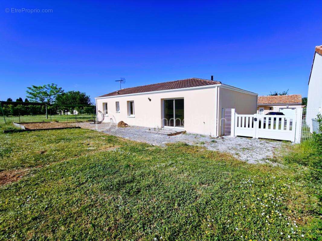 Maison à VERTEUIL-SUR-CHARENTE