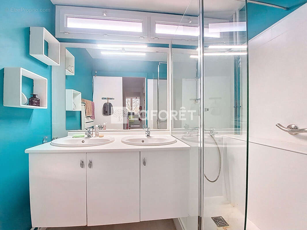 Appartement à VERNEUIL-SUR-SEINE