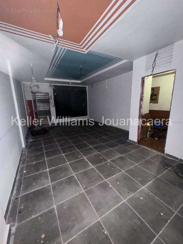 Commerce à FORT-DE-FRANCE