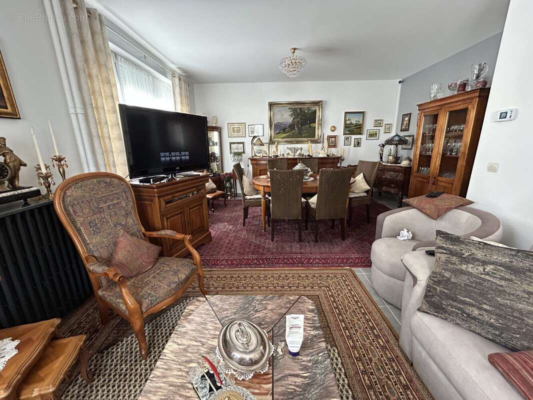 Maison à CONDE-SUR-NOIREAU