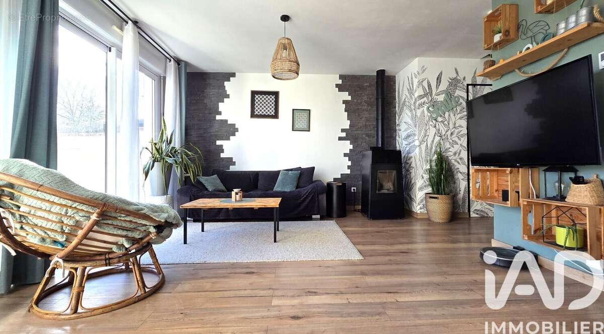 Photo 3 - Maison à SAINT-GERMAIN-LES-ARPAJON