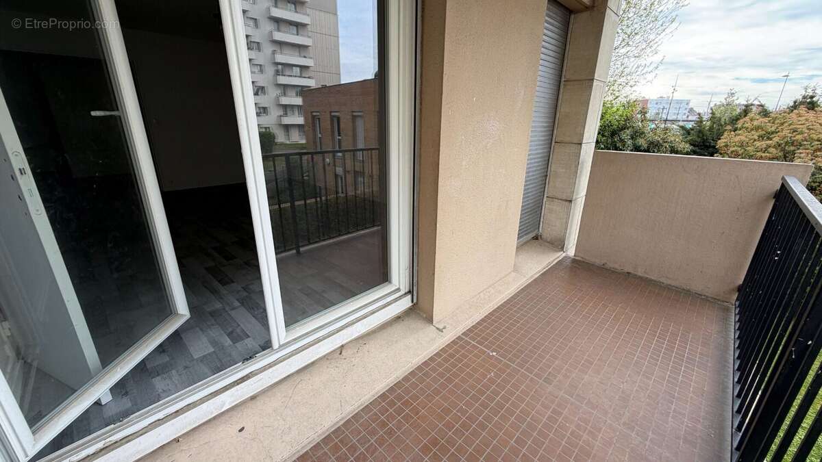 Appartement 88 m² à Le Bourget  - photo 8