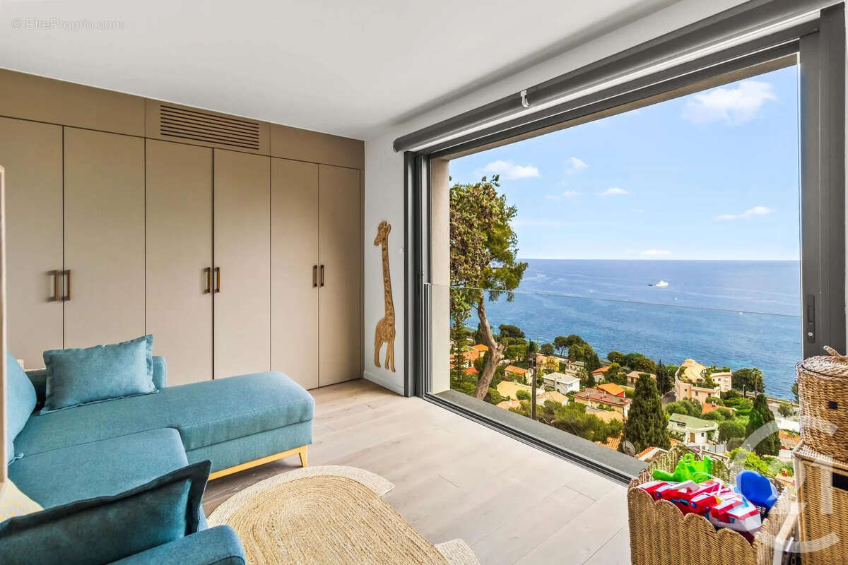 Maison à EZE