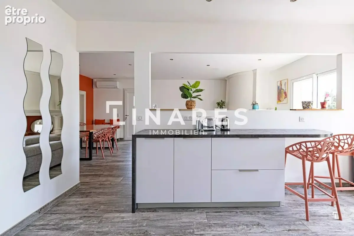 ESPRIT DE FAMILLE – Appartement duplex T5 de 158m2 habitable - Jardin - Piscine dans la résidence  – 13190 Allauch - photo 5