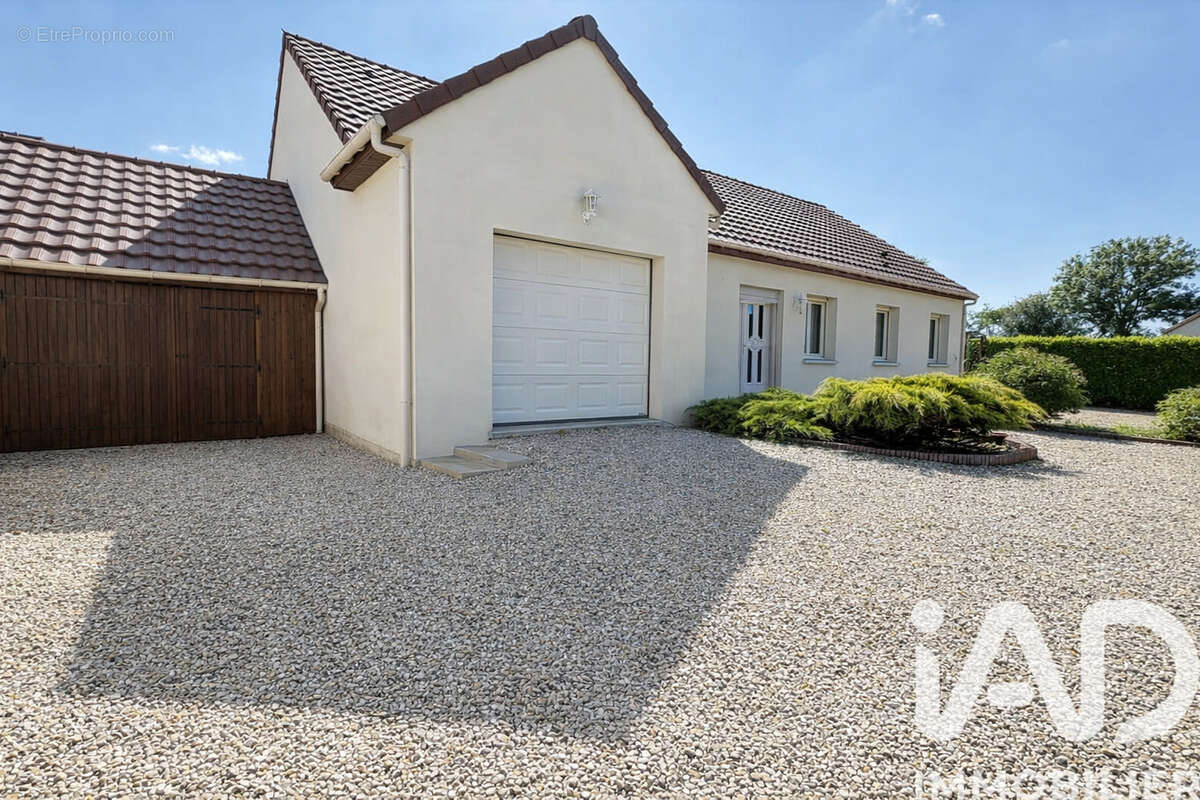 Photo 2 - Maison à DOMATS