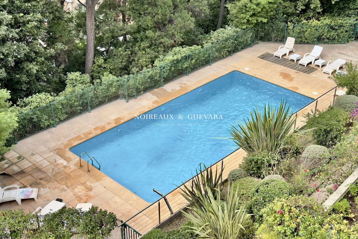 Appartement à LE CANNET