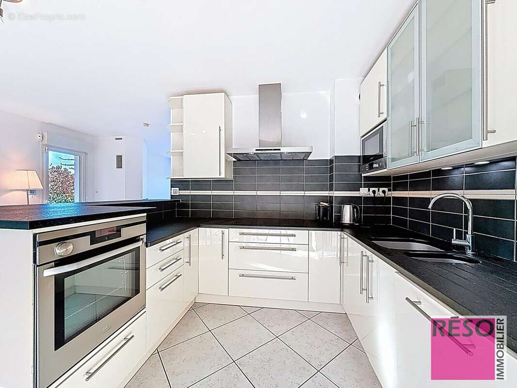 Maison à VETRAZ-MONTHOUX