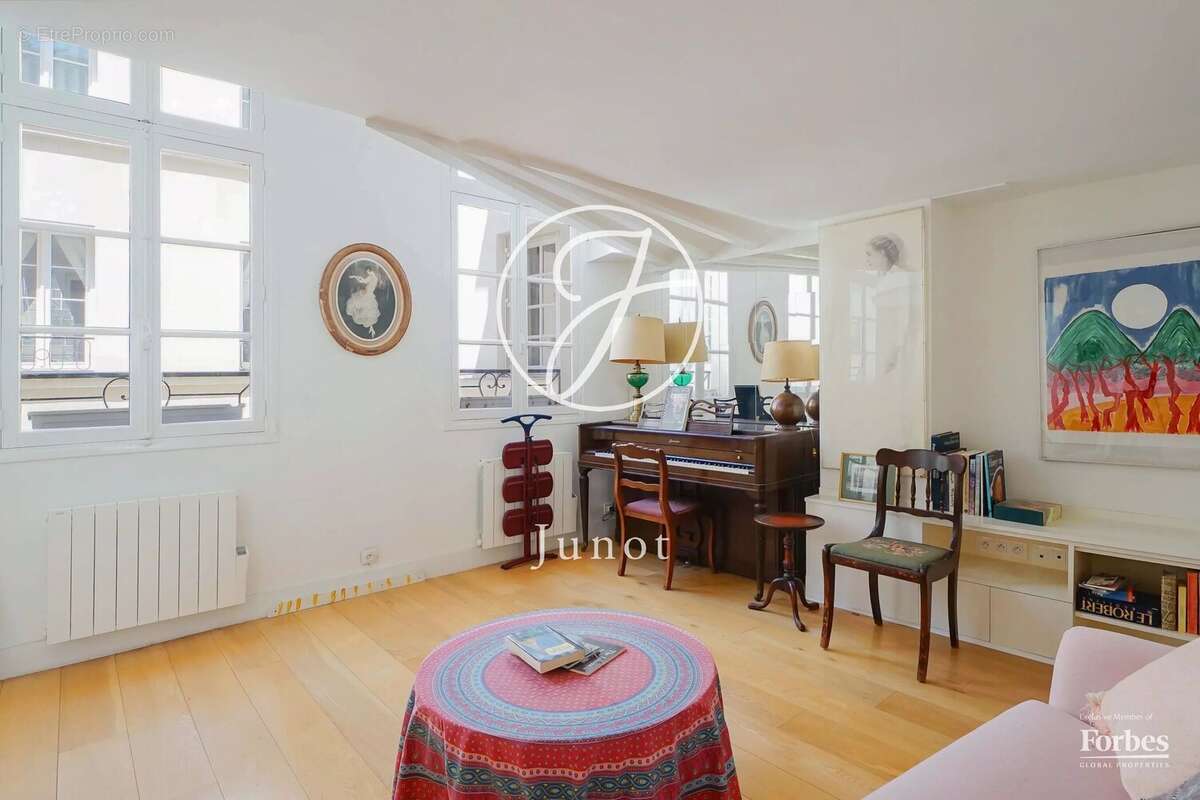 Appartement à PARIS-5E