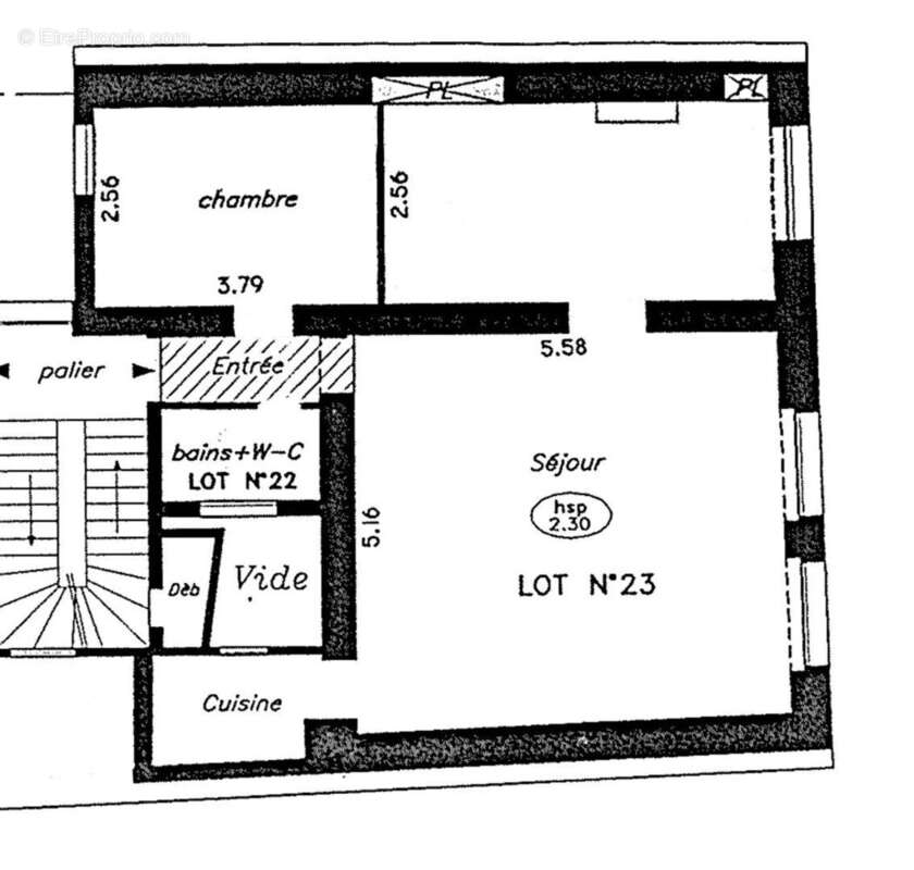 Appartement à PARIS-1E
