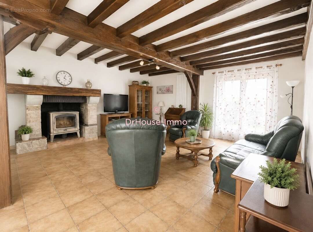 Maison à DAMMARIE-SUR-LOING