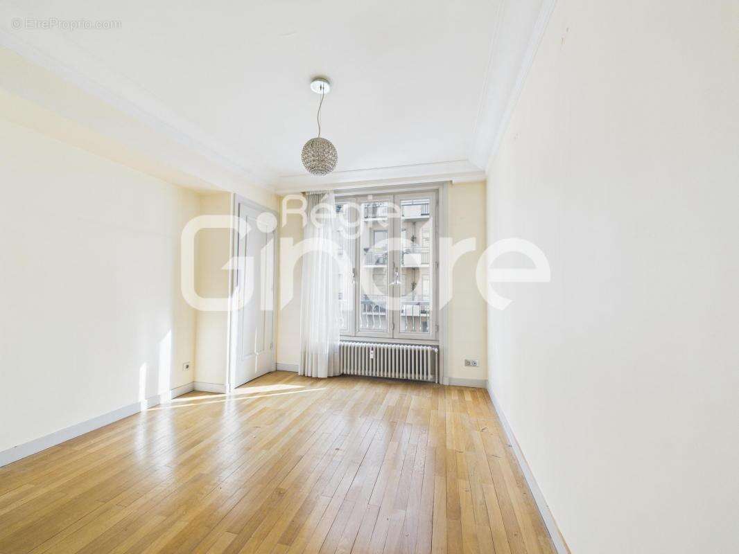 Appartement à LYON-6E