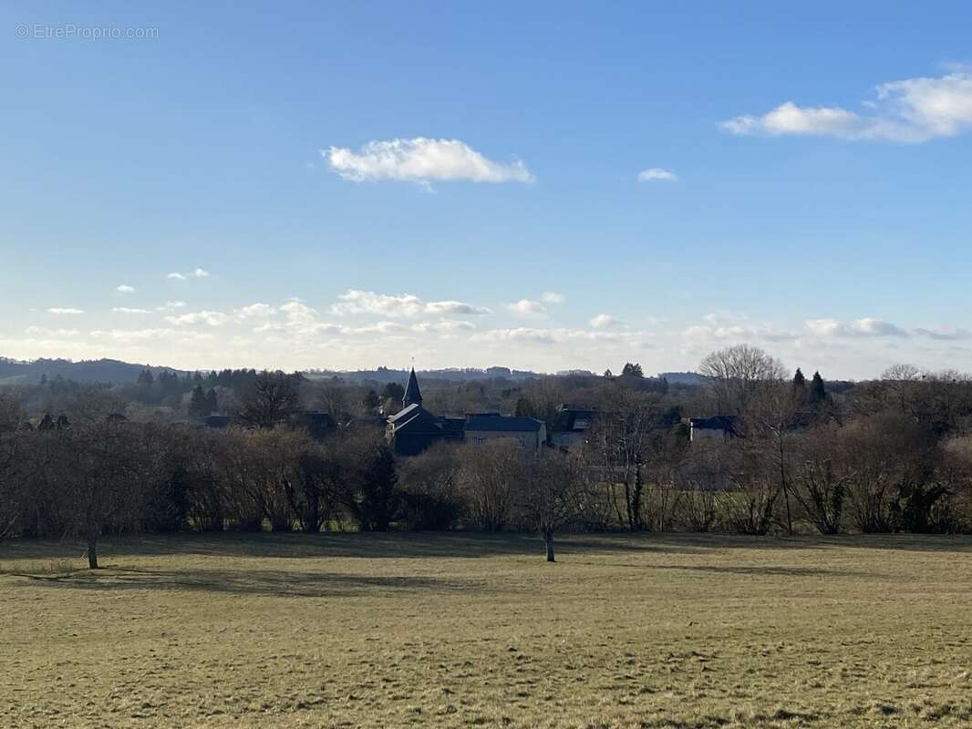 vue - Maison à LA CROISILLE-SUR-BRIANCE