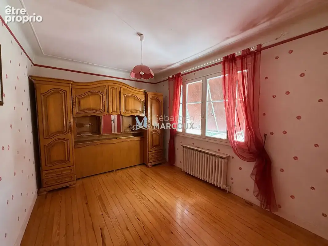 Montbrison (Moingt) Villa  F5  (96.55 m2 hab) + sous sol + combles aménagés, avec beau potentiel - photo 8