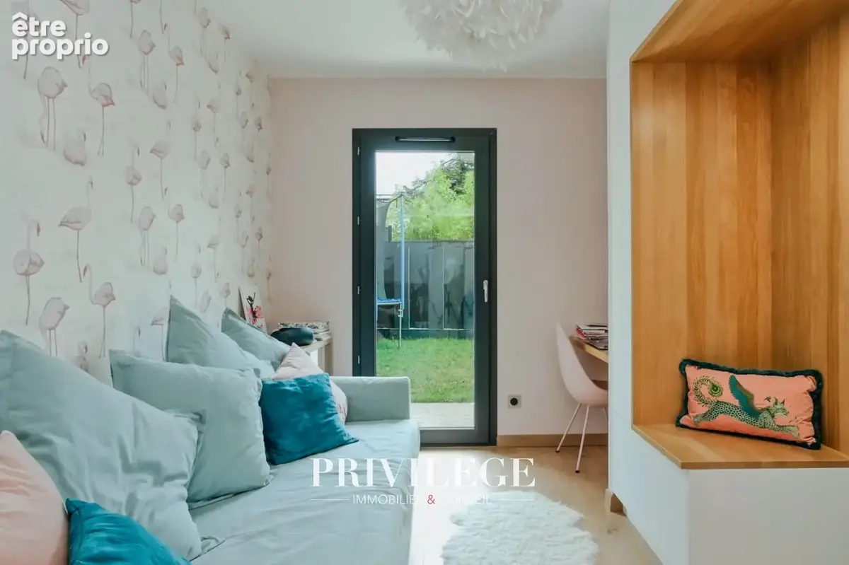 Maison d'architecte de 242 m2 avec vue et piscine - photo 13