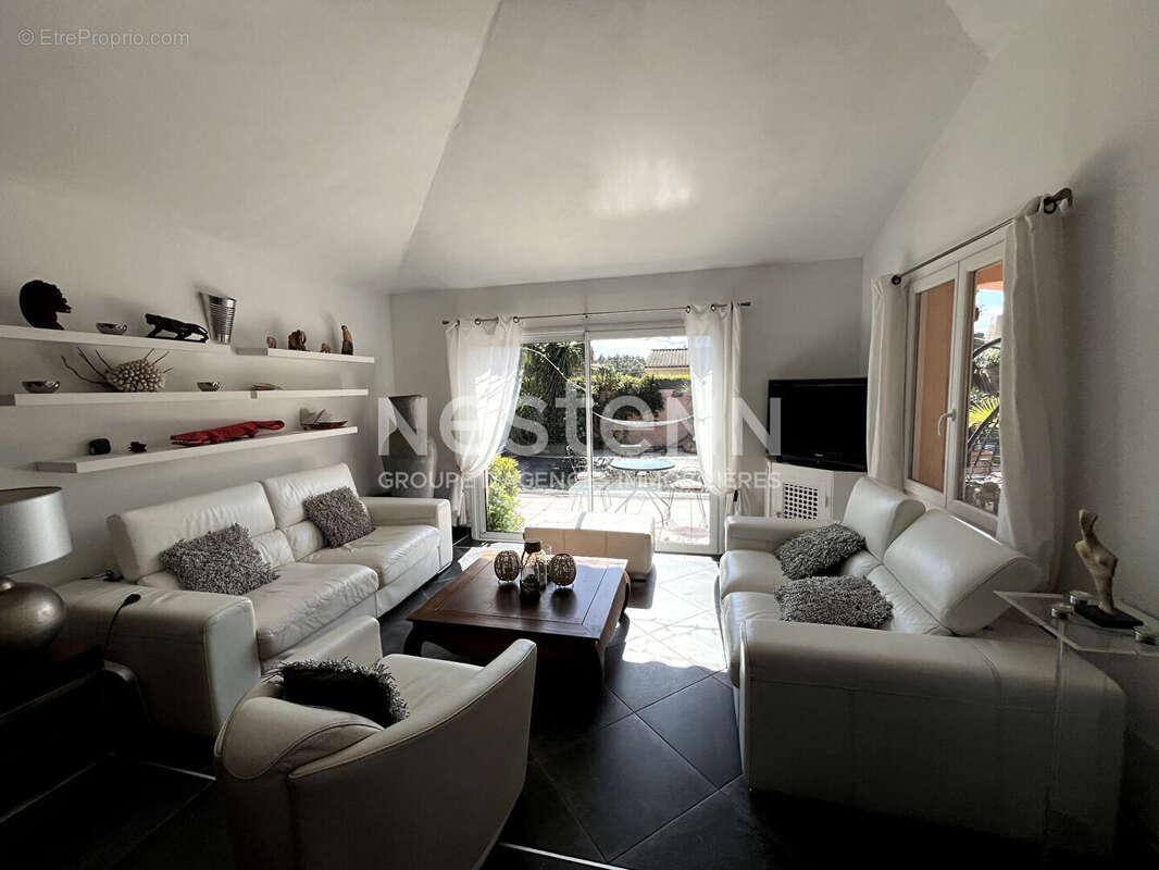 Maison à SAN-GAVINO-DI-CARBINI