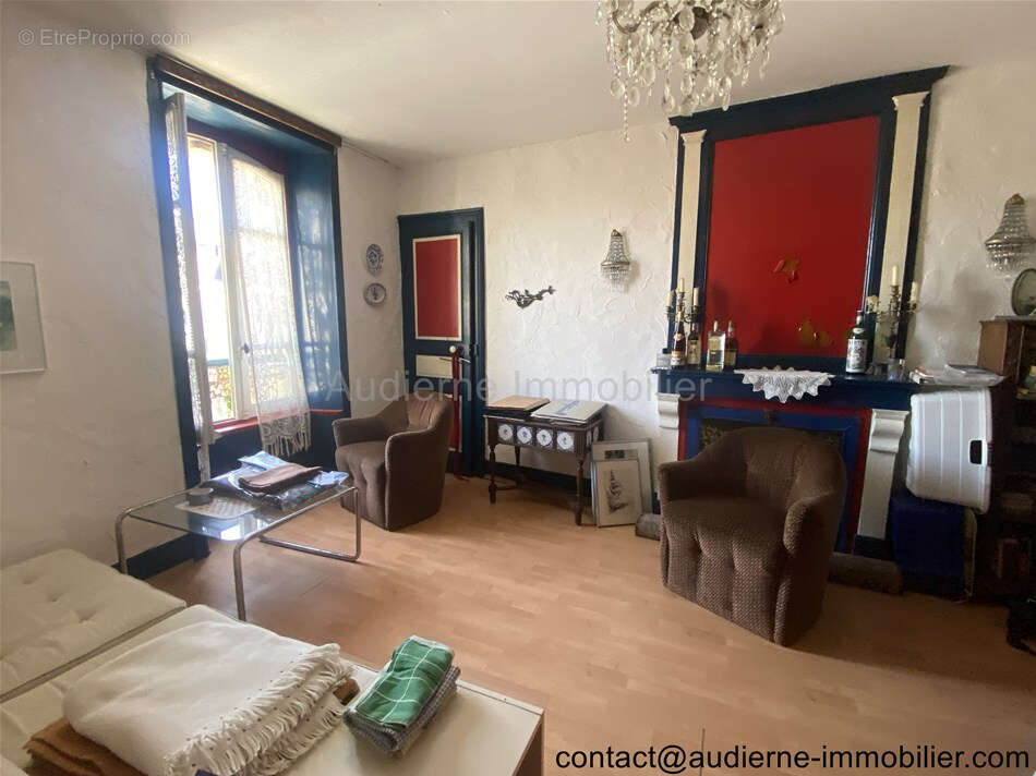 Maison à AUDIERNE