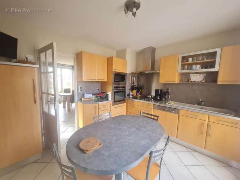 Maison à SAINT-JEAN-SUR-MAYENNE