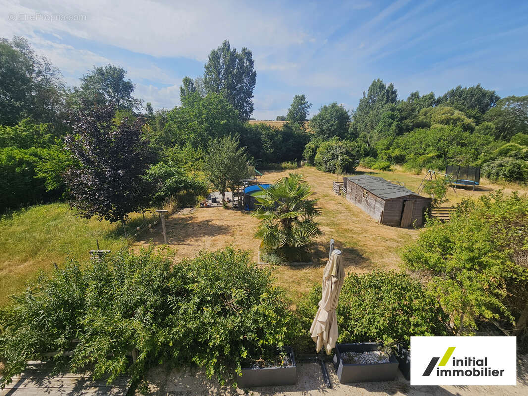 CHEMILLÉ-SUR-DÊME   Maison familiale de 165 m2 avec 5 chambres sur un terrain de 1 537 m2 - photo 11