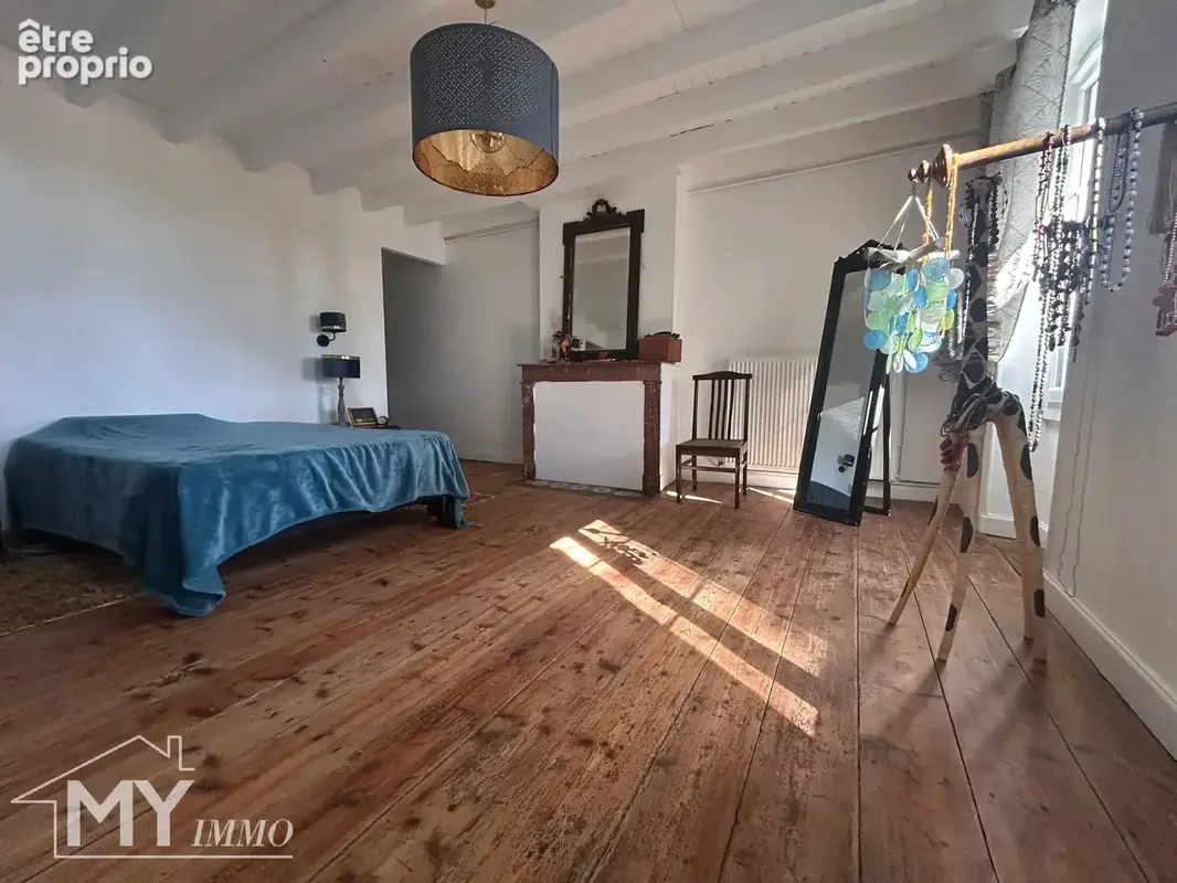 Élégante maison bourgeoise en pierre avec deux granges - photo 12