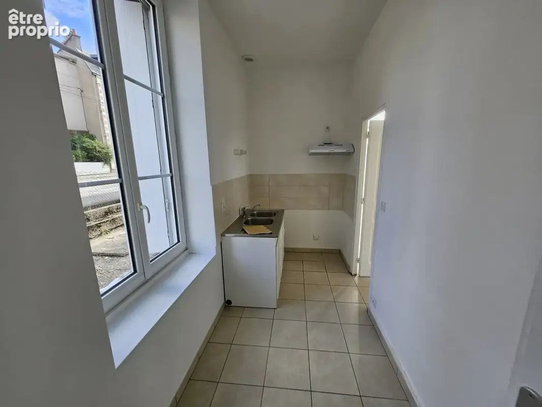Maison - 110m2 - 9 pièces - photo 2