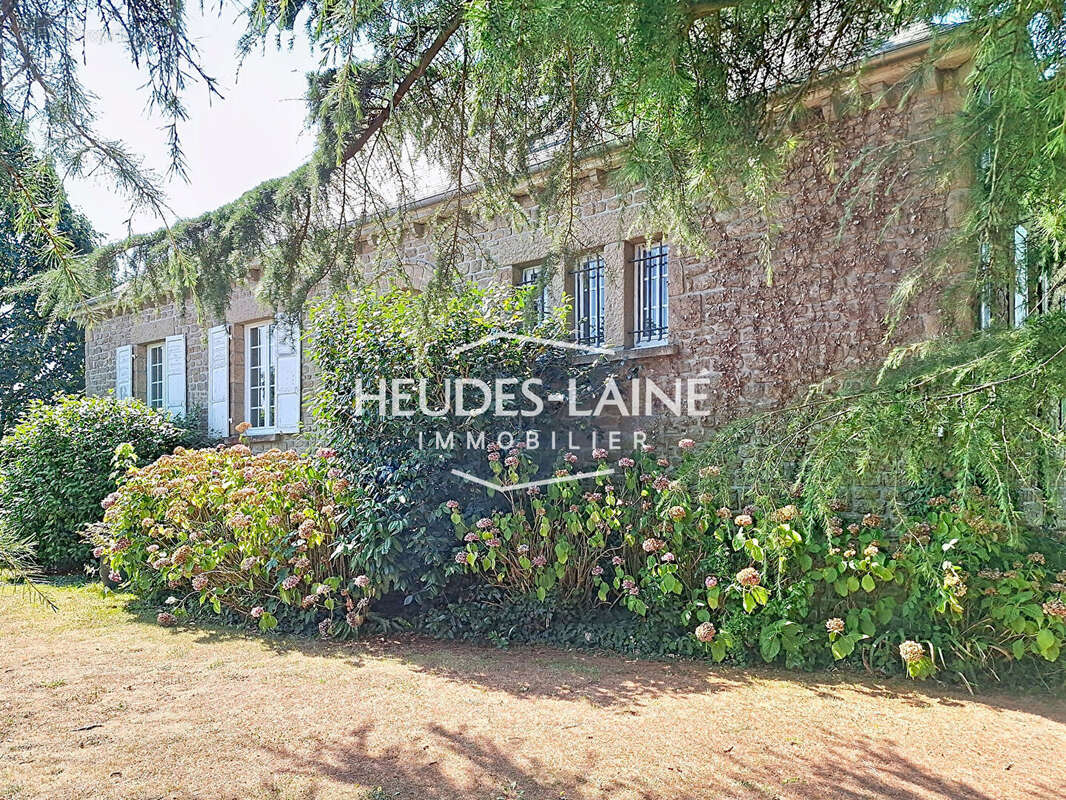 Maison 198 m2  - 6 pièces  - 50300 Avranches - photo 17