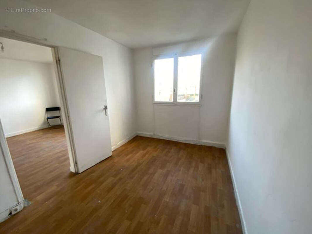 Appartement à AUBERVILLIERS