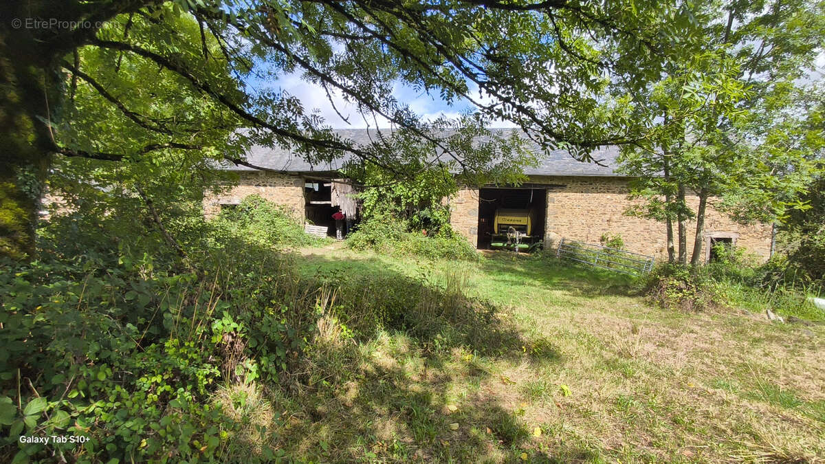 Maison à LA CROISILLE-SUR-BRIANCE