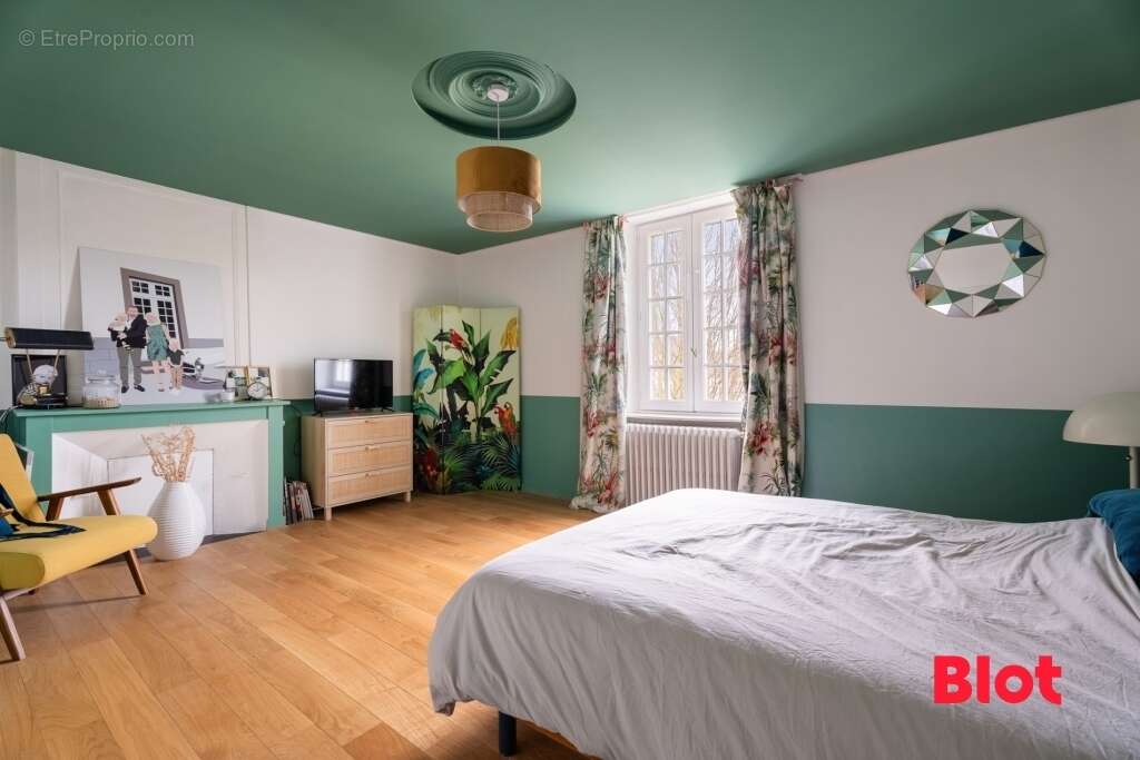 Maison à SAINT-JOUAN-DES-GUERETS