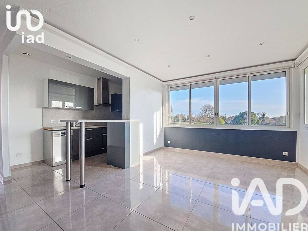 Photo 1 - Appartement à FREJUS