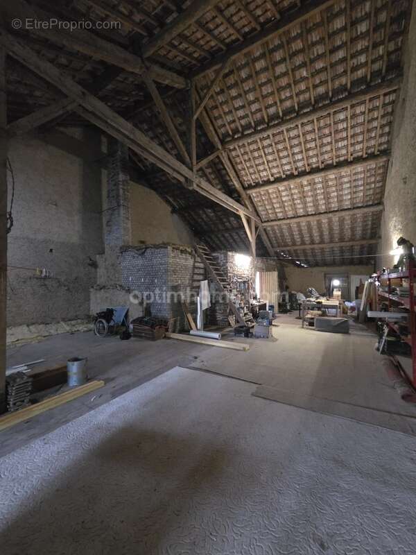 Maison à MONT-DEVANT-SASSEY