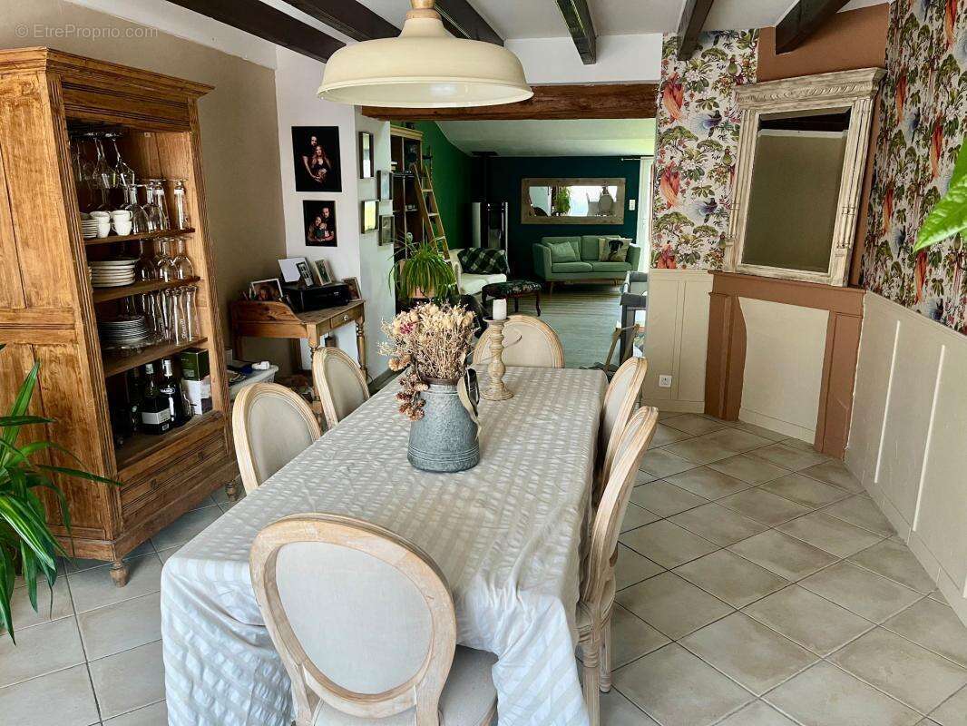 Les magnils reigniers (85) - beugne l'abbe - rarissime maison en pierres renovee 4 chambres avec jardin - photo 7