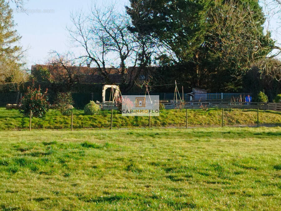 Terrain à SOUVIGNY-DE-TOURAINE