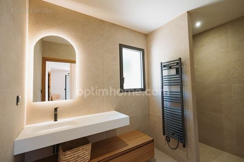 Maison à MAUSSANE-LES-ALPILLES