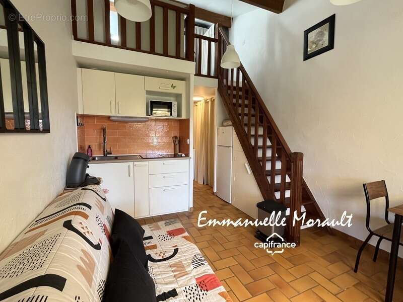 Maison à BAGNOLS-EN-FORET