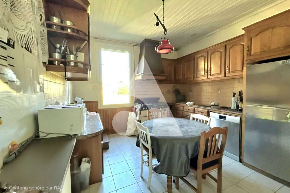 Maison à SAUVETERRE-LA-LEMANCE