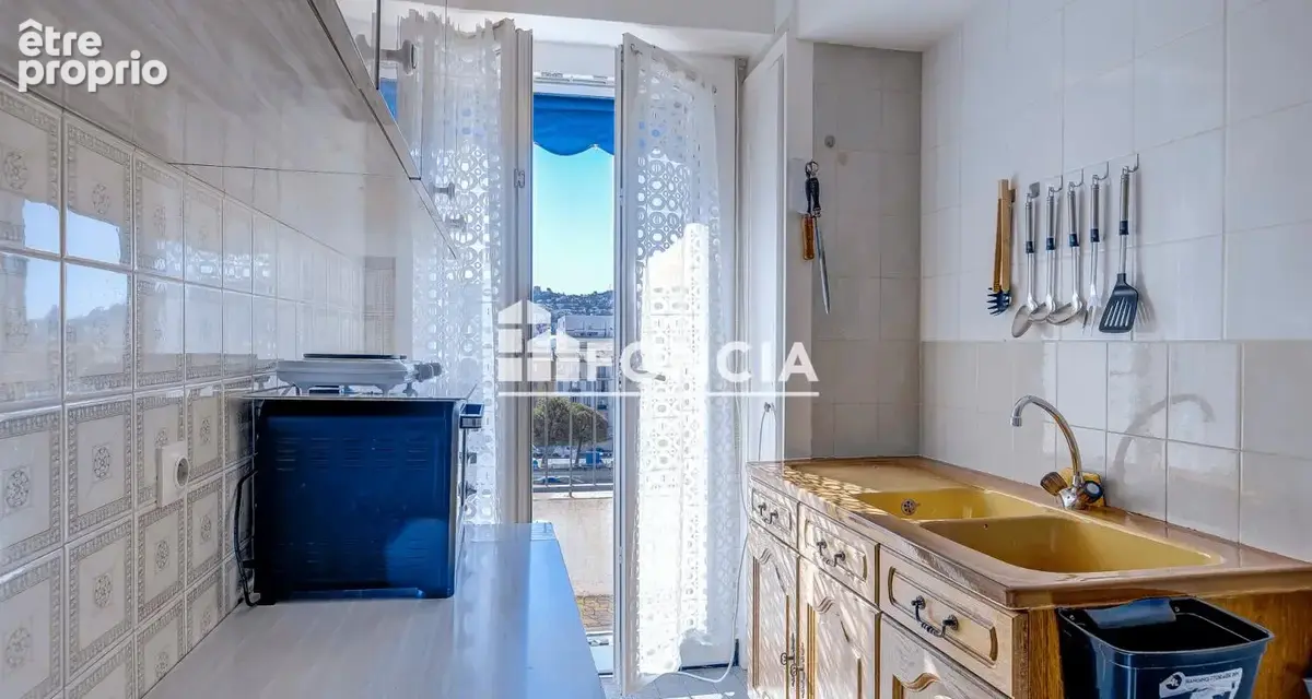 Nice lyautey 2p 51 m²  + pkg -  avant dernier etage - photo 5