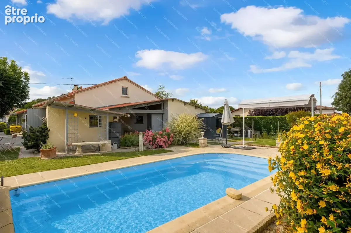 Maison familiale de plain-pied avec véranda, garage et piscine - photo 12