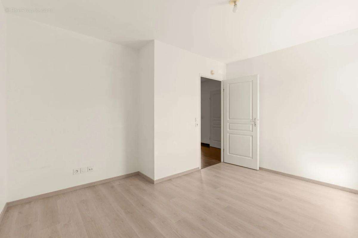 Appartement à MEYZIEU