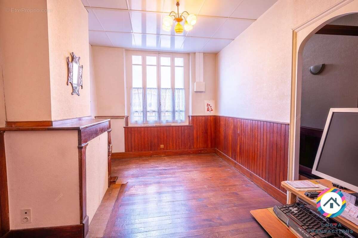 Maison de ville 118 m² – Terrasse / cour  – Dépendance – Combles aménageables – Centre Mazères - photo 7
