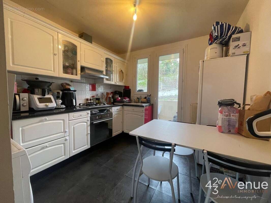 Appartement à SAINT-ETIENNE