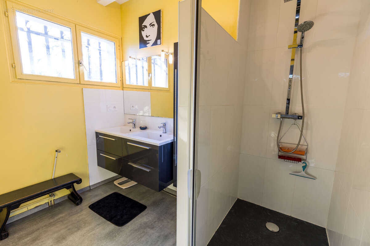 Maison à SAINT-PIERRE-DU-MONT