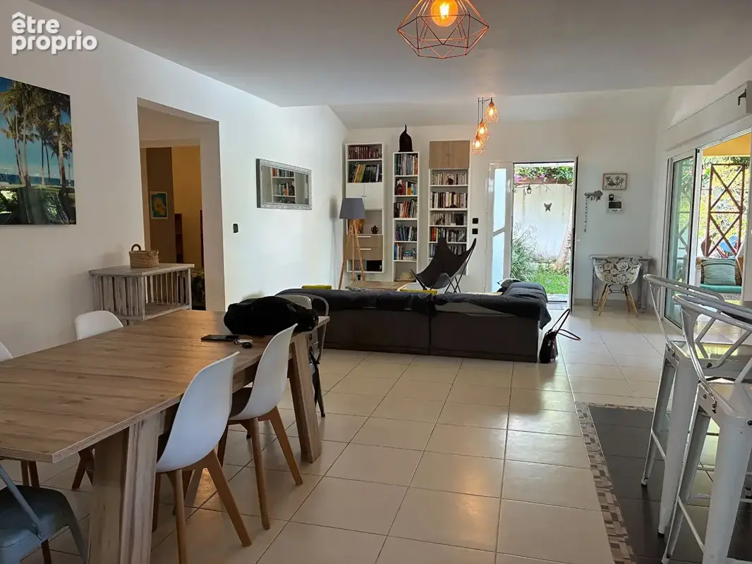 Charmante villa avec piscine et bungalow  en bord de ravine - photo 3