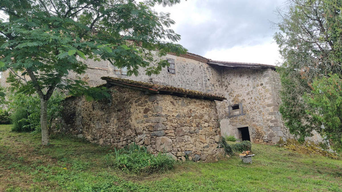 20240905_144340 - Maison à BUSSEROLLES